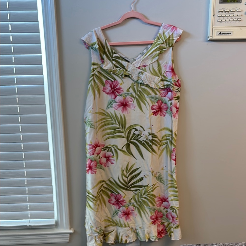 Floral Tropical Dress With Ruffles